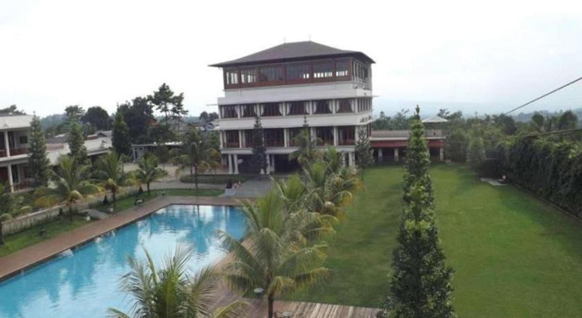Jimmers Mountain Resort Puncak Exterior foto